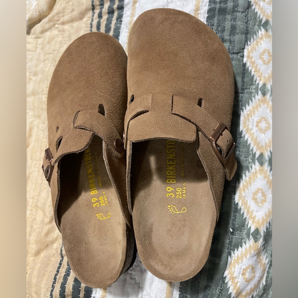 Brand new never worn Birkenstock Boston Clogs size 8